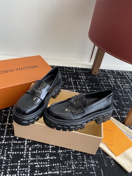 Туфли женские фото 3