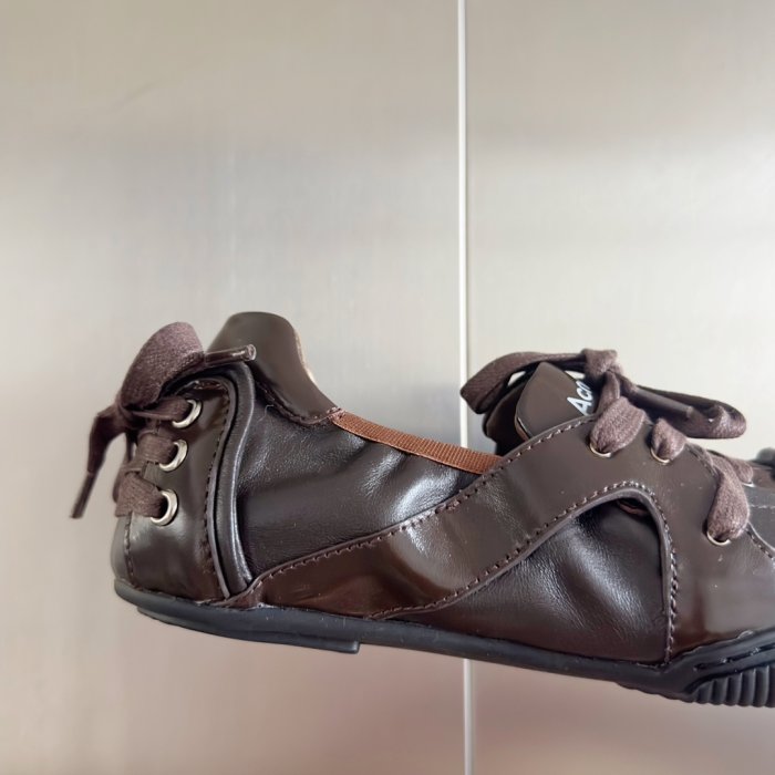 Кросівки фото 8