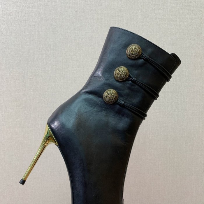 Hessian boots on high heel фото 4