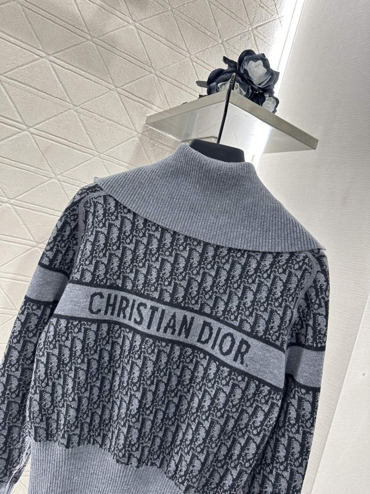 Кофта жіноча фото 4