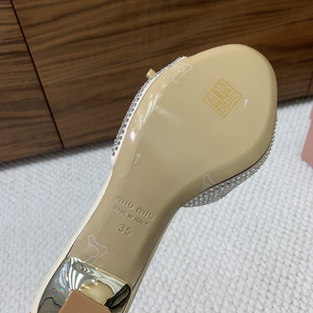 Босоніжки фото 8