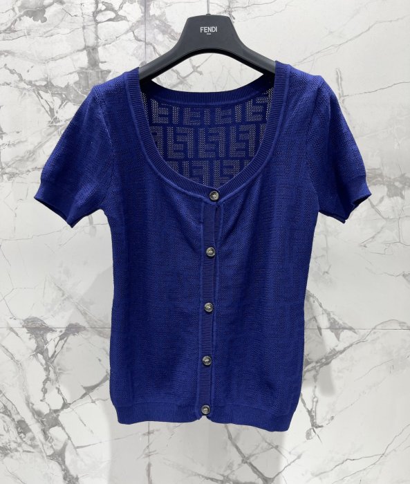 T-shirt women's фото 3