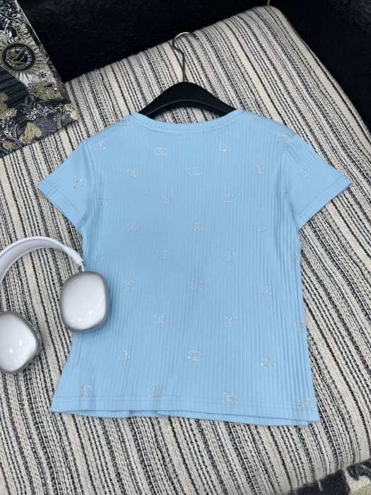 T-shirt women's фото 6