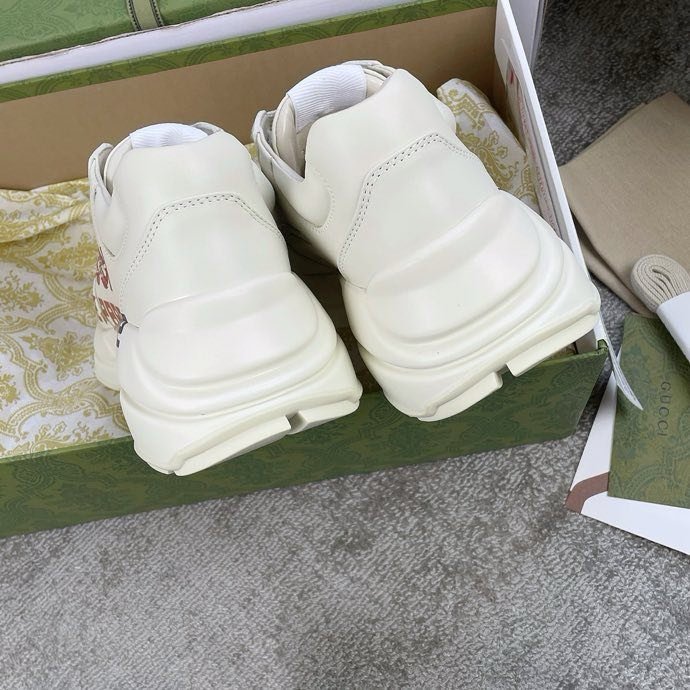 Кроссовки фото 4