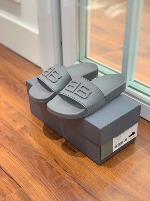 Шлепанцы фото 5