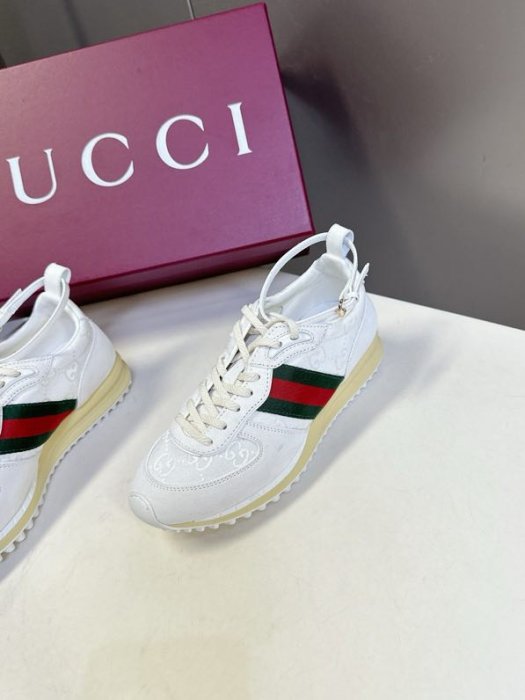 Кроссовки фото 6