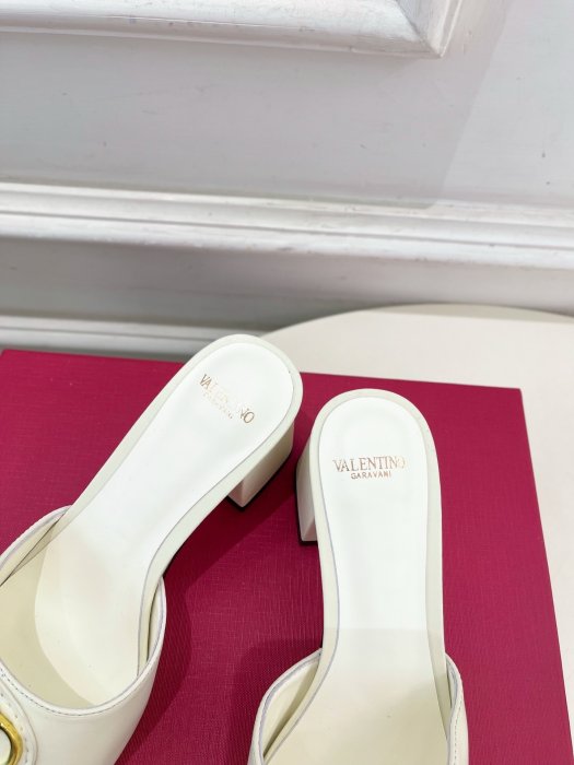 Босоножки фото 8