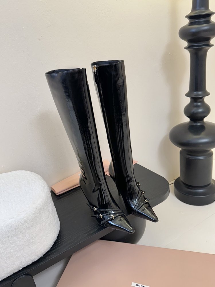 Сапоги женские