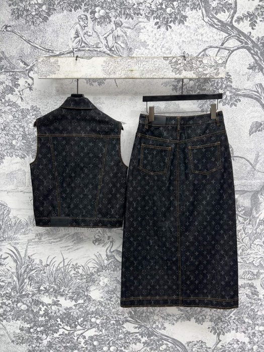 Костюм женский фото 7