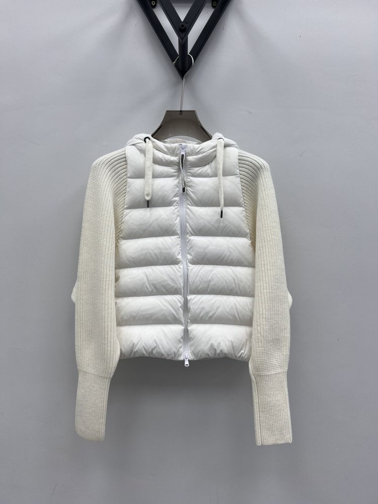 Down jacket female of кашемировыми sleeves