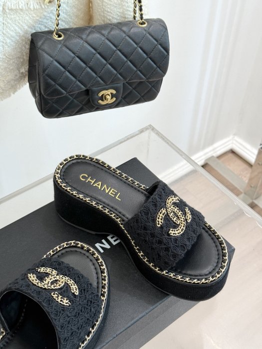 Босоножки фото 5