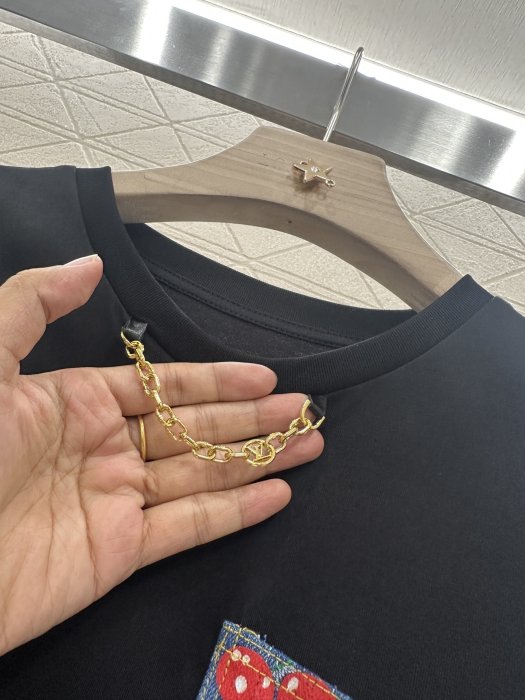 T-shirt women's фото 7