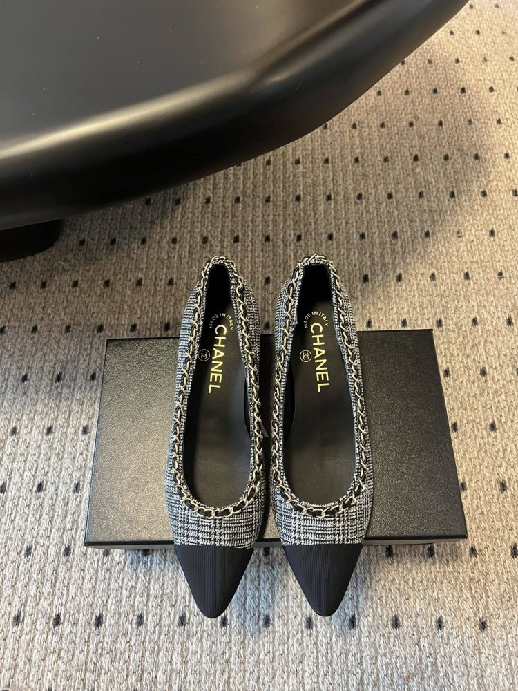 Туфлі жіночі