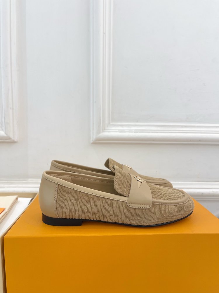 Лоферы женские фото 2