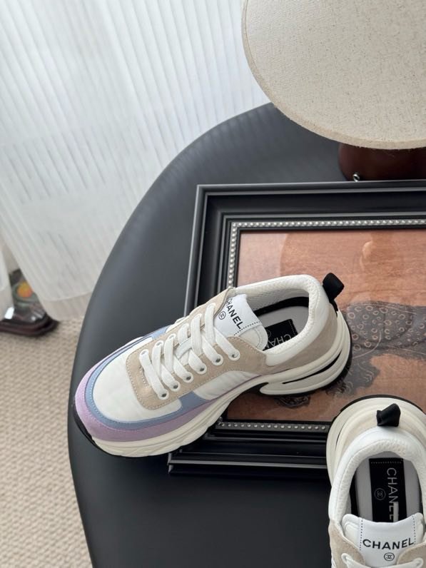 Кроссовки женские фото 9