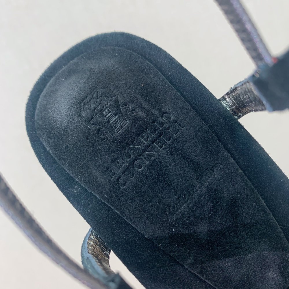 Босоножки фото 6