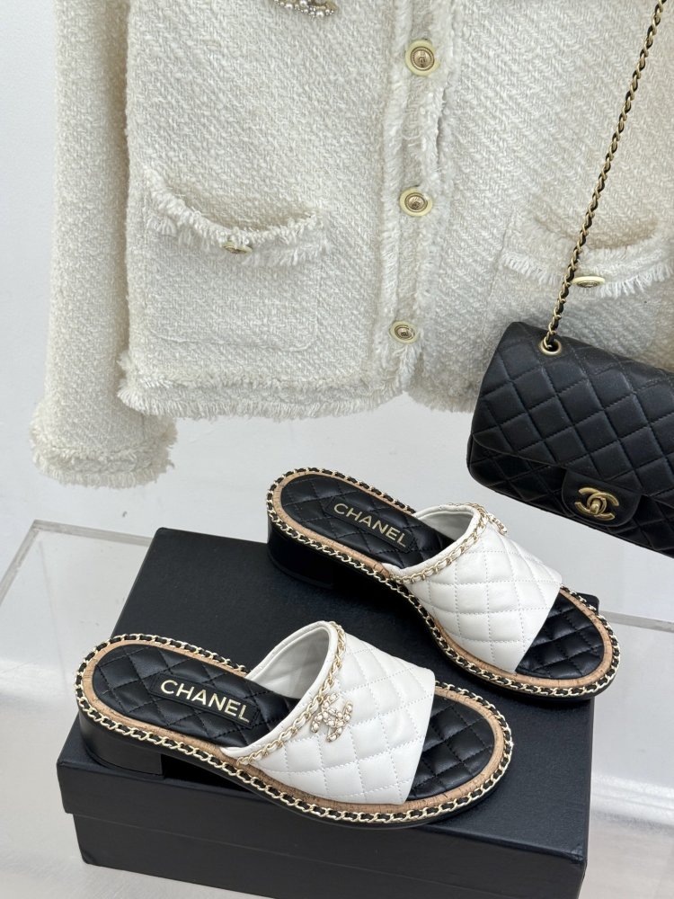 Шльопанці жіночі фото 3