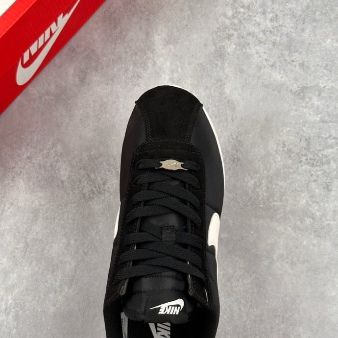 Кроссовки Nike Classic Cortez фото 4