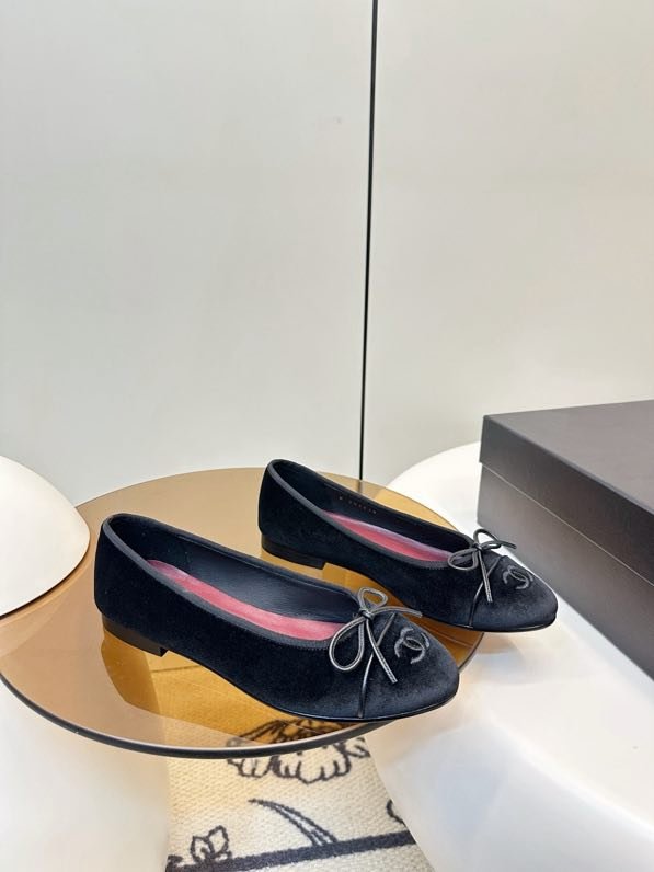 Балетки Chanel 26X из бархата
