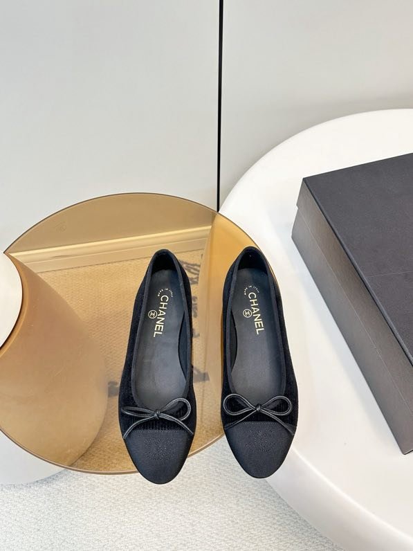 Балетки Chanel 26X из бархата фото 2