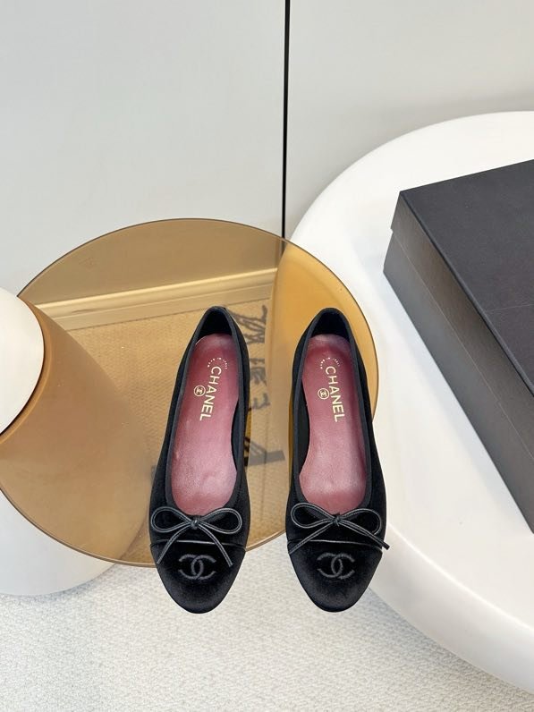 Балетки Chanel 26X из бархата фото 3