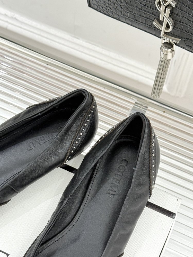 Балетки чорні жіночі шкіра з гострим носком і металевим декором класичні елегантні фото 8