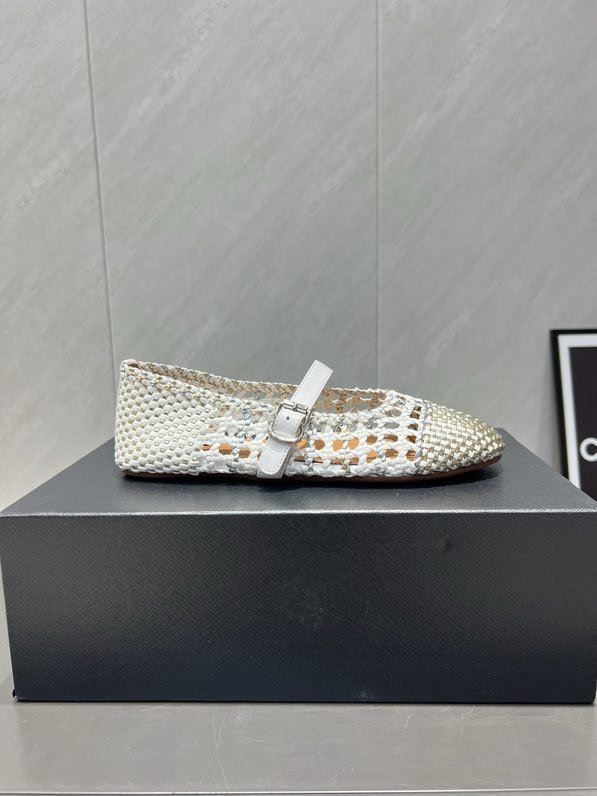 Балетки кожаные плетеные