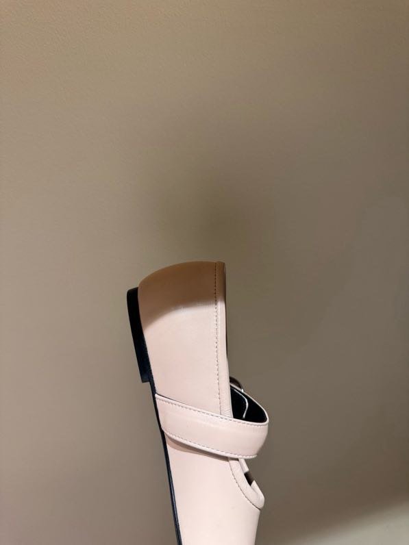 Балетки кожаные с раздвоенным носком фото 2