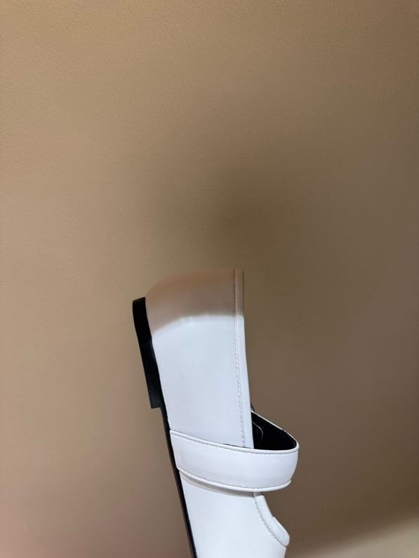 Балетки кожаные с раздвоенным носком фото 6