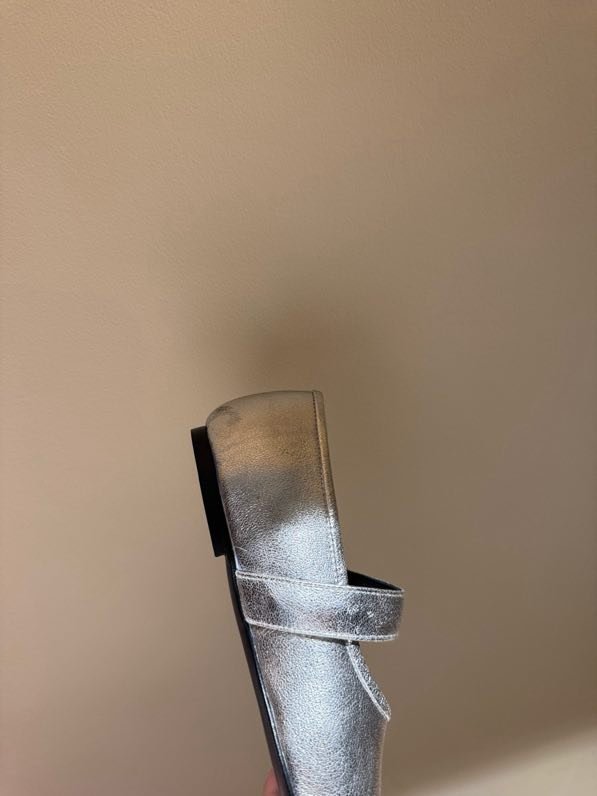 Балетки кожаные с раздвоенным носком фото 7