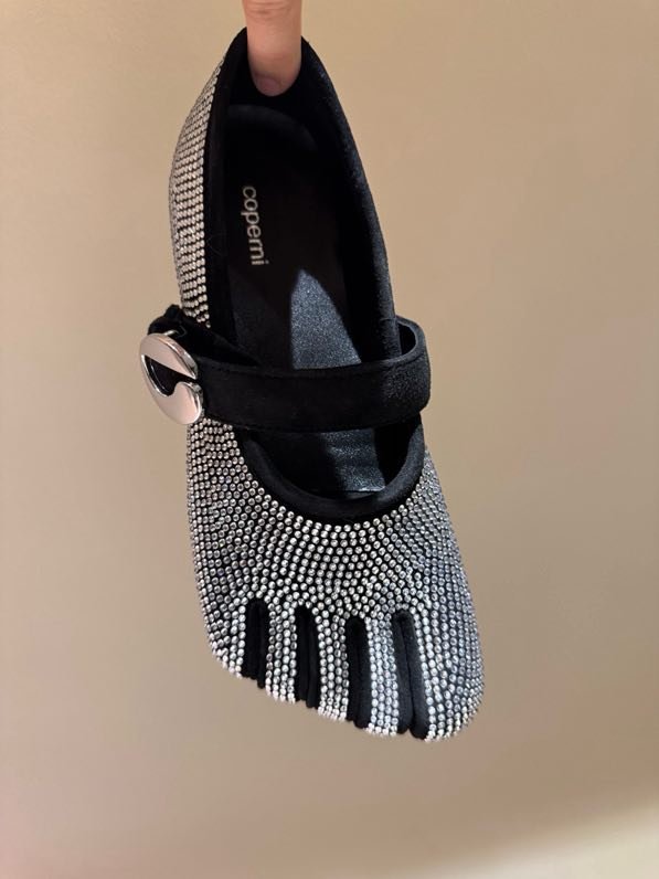 Балетки кожаные с раздвоенным носком фото 8