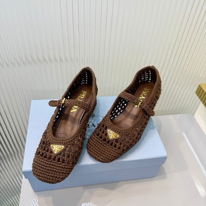 Балетки Prada Mary Jane