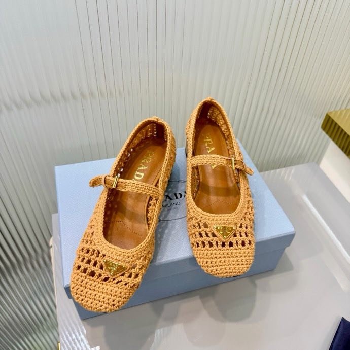 Балетки Prada Mary Jane