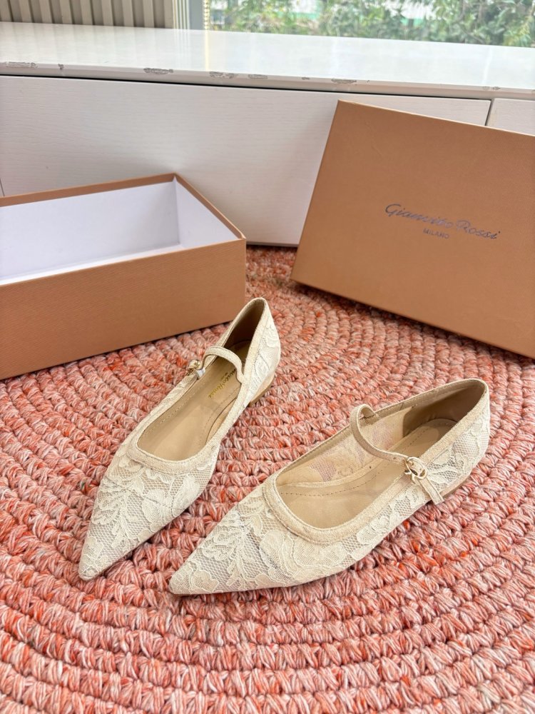 Ballet shoes from sharp the toe of lace cloth from strap Mary Jane