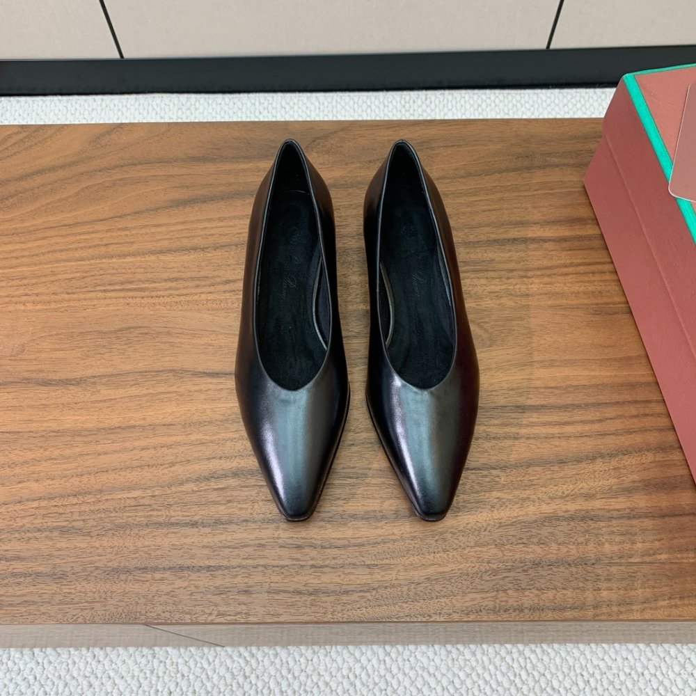 Ballet shoes from sharp the toe
