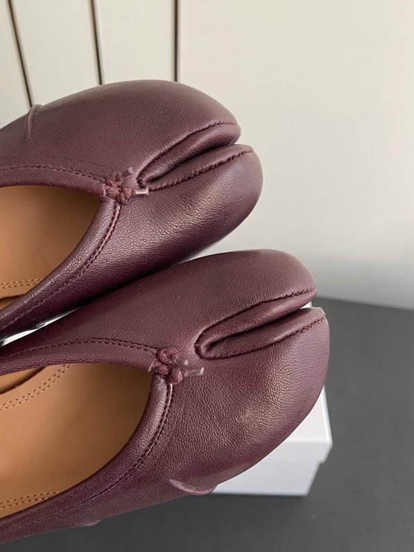 Балетки с раздвоенным носком фото 3