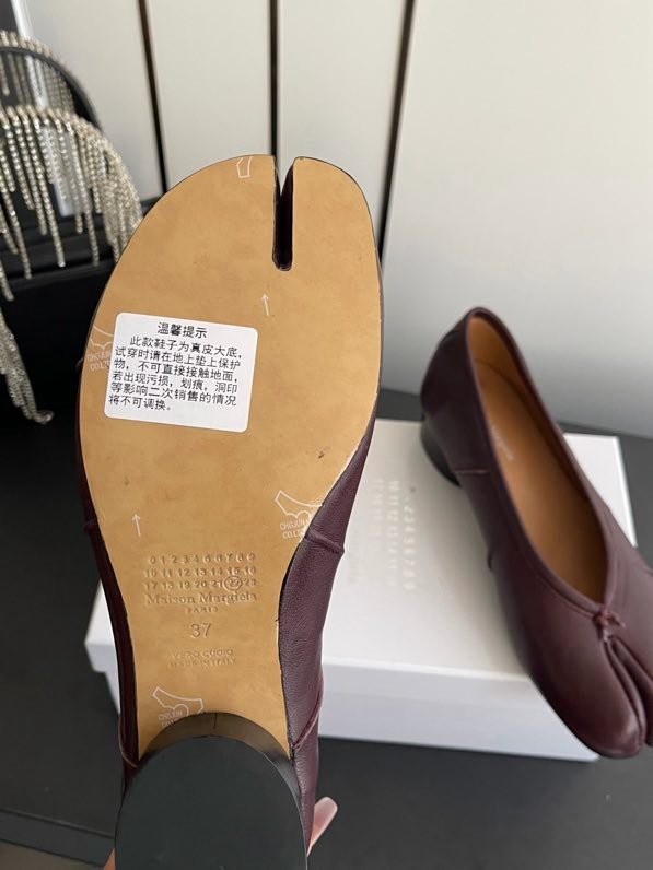 Балетки с раздвоенным носком фото 8