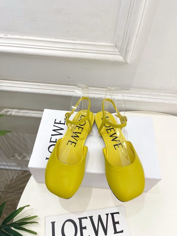 Балетки з ремінцем