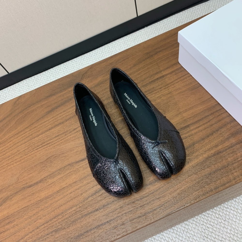 Балетки Tabi с раздвоенным носком фото 2