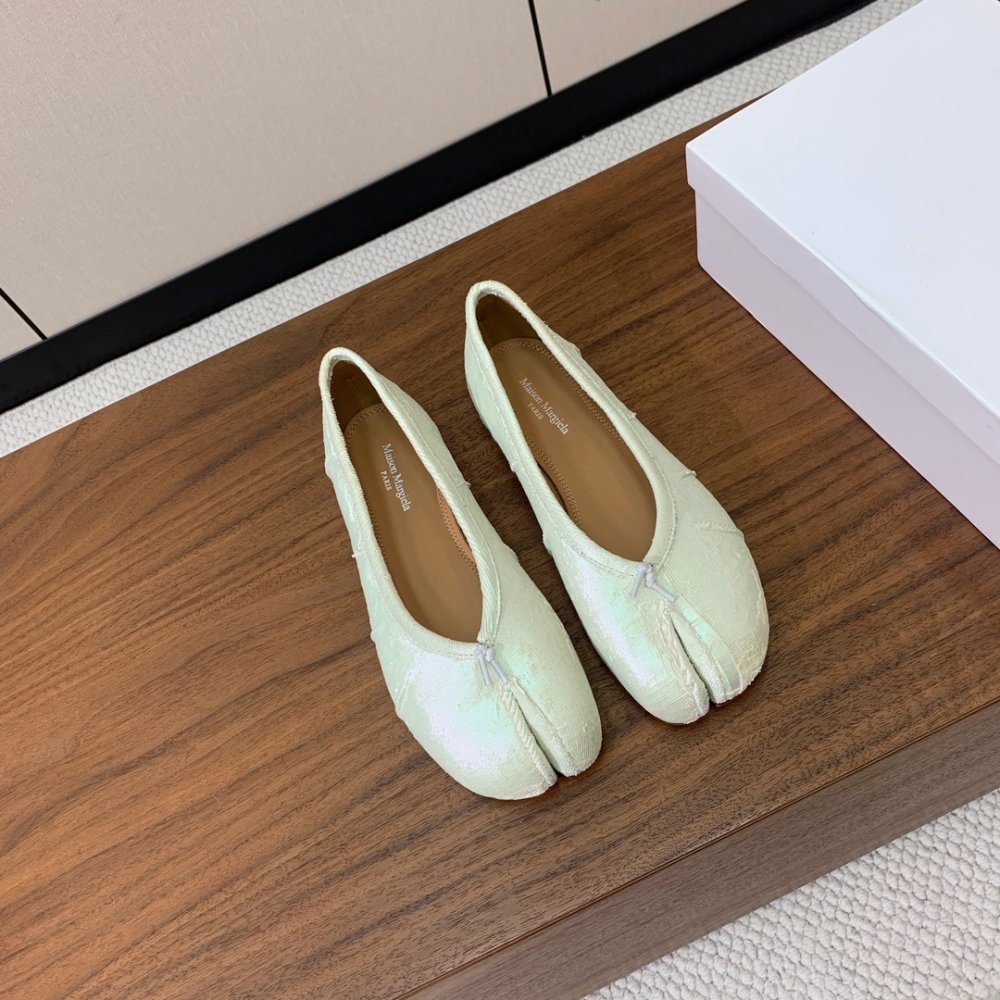 Балетки Tabi с раздвоенным носком фото 2