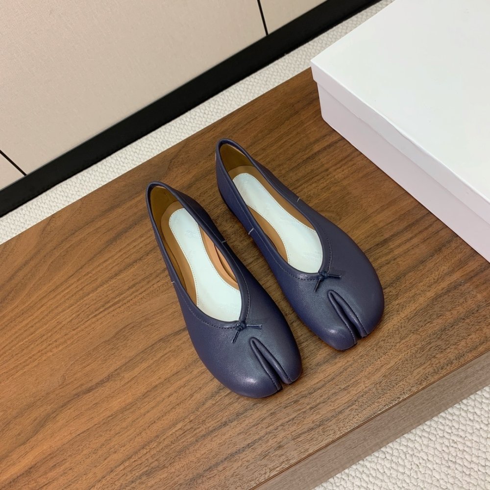 Балетки Tabi с раздвоенным носком фото 2