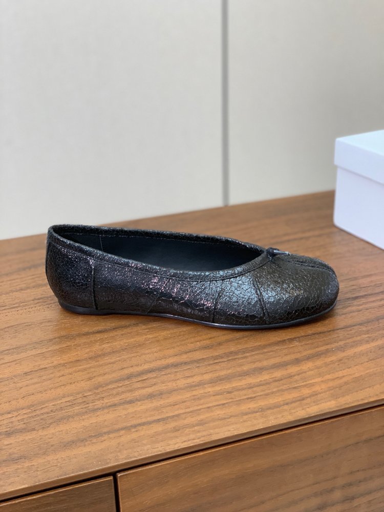 Балетки Tabi с раздвоенным носком фото 4