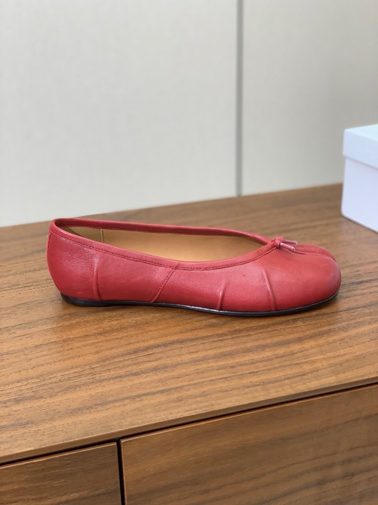 Балетки Tabi с раздвоенным носком фото 4