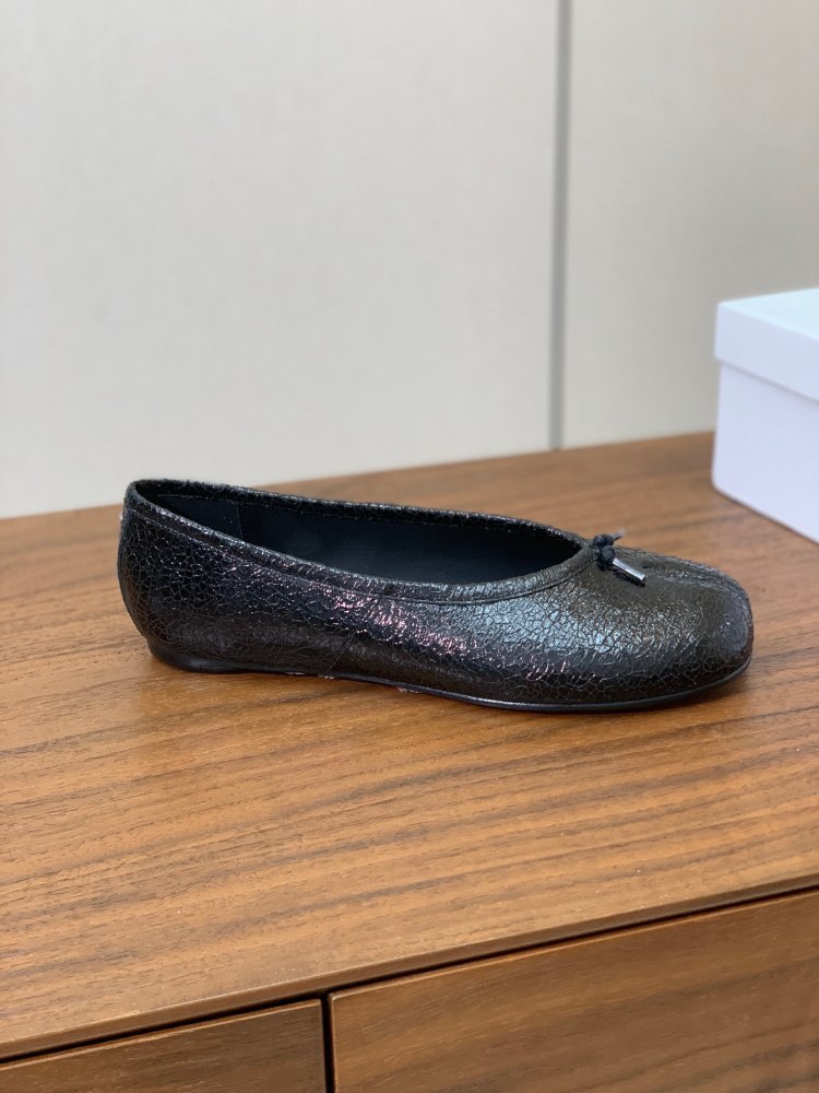 Балетки Tabi с раздвоенным носком фото 4