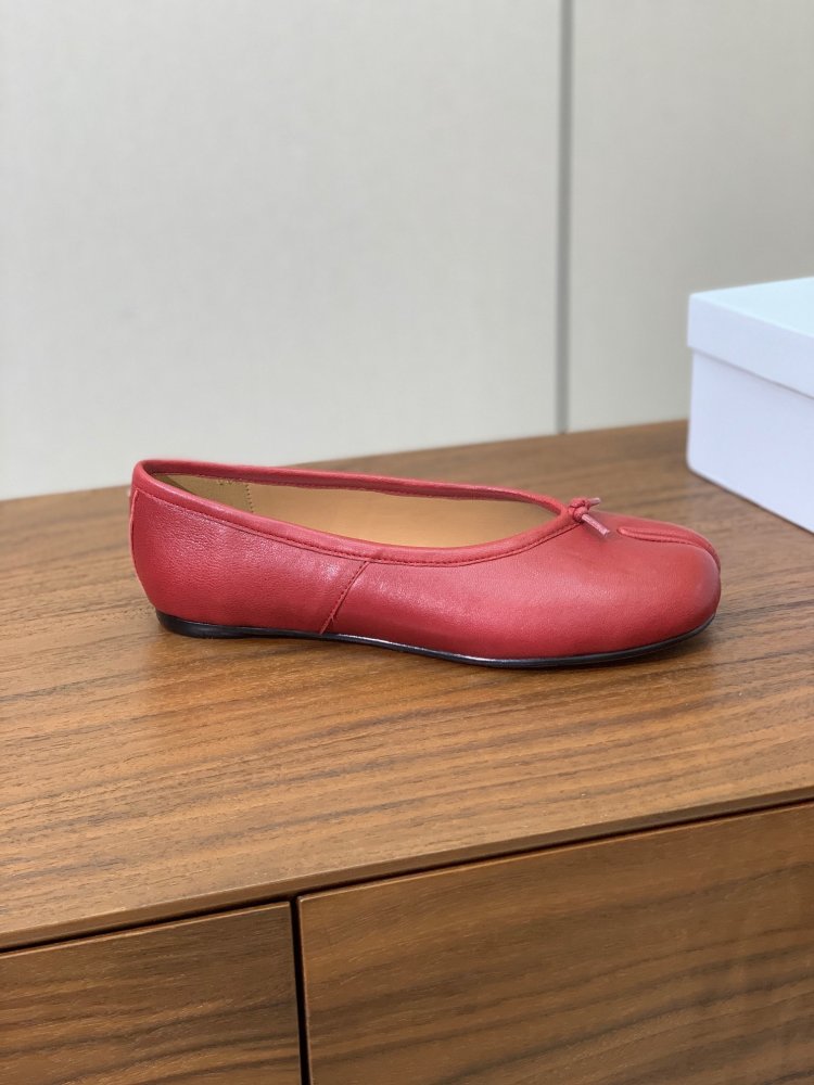 Балетки Tabi с раздвоенным носком фото 4