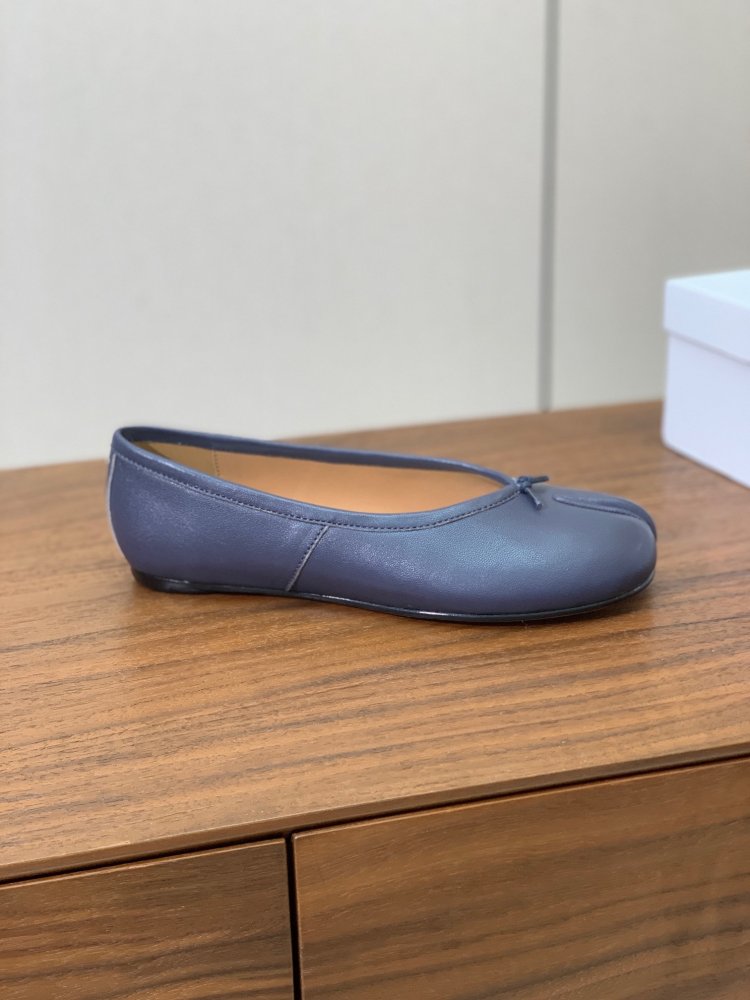 Балетки Tabi с раздвоенным носком фото 4