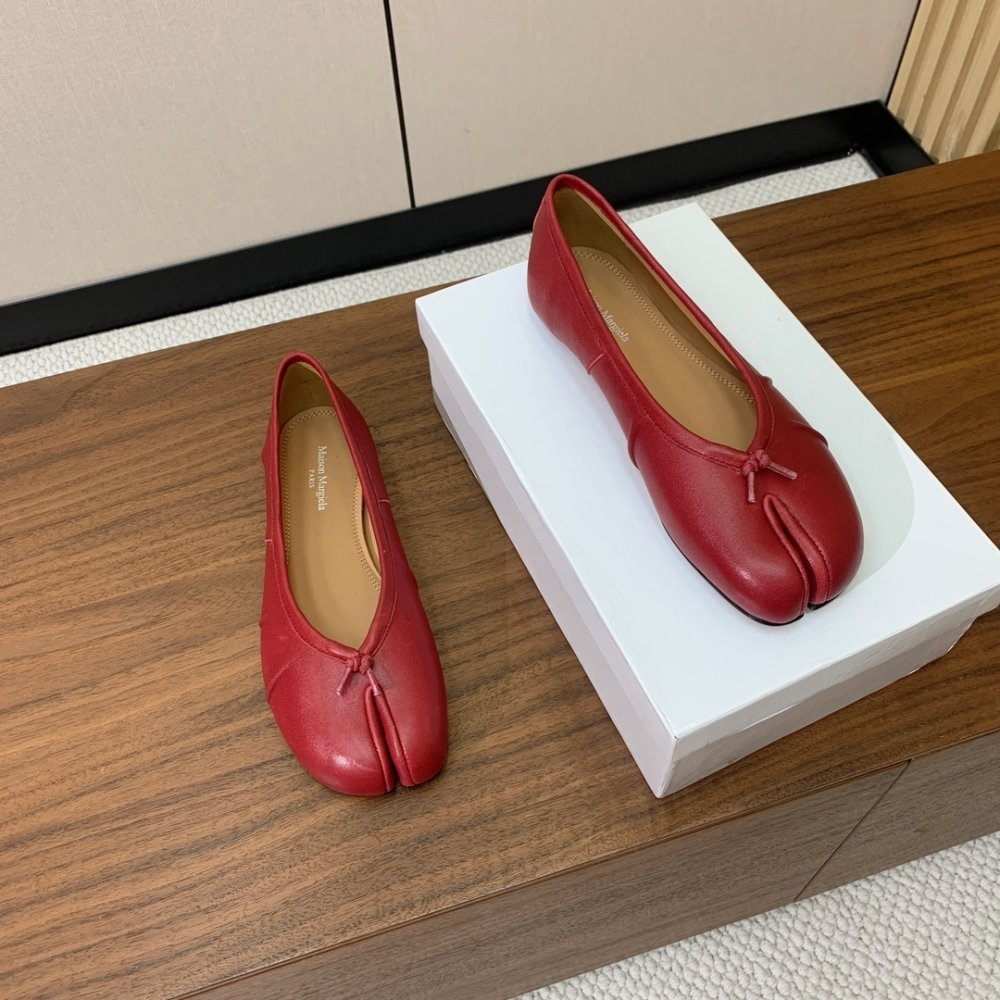 Балетки Tabi с раздвоенным носком фото 5