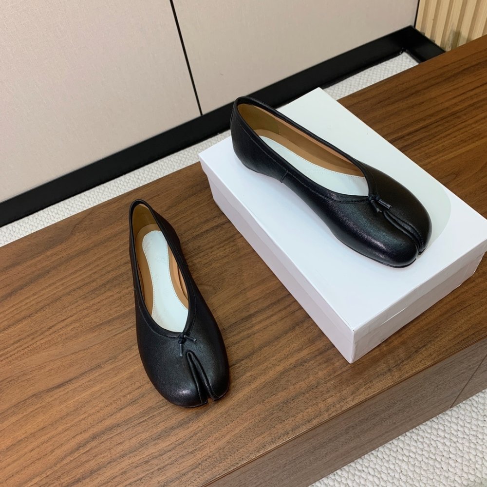 Балетки Tabi с раздвоенным носком фото 5