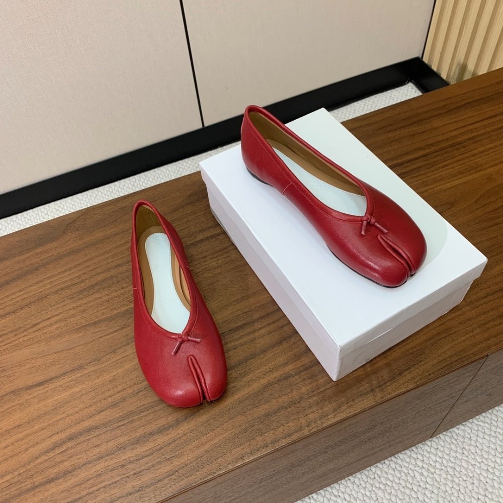 Балетки Tabi с раздвоенным носком фото 5