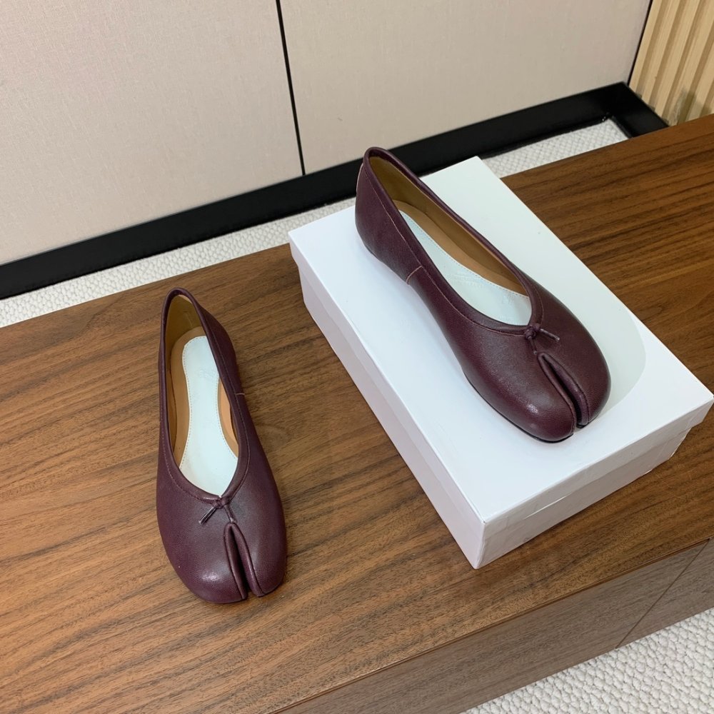 Балетки Tabi с раздвоенным носком фото 5